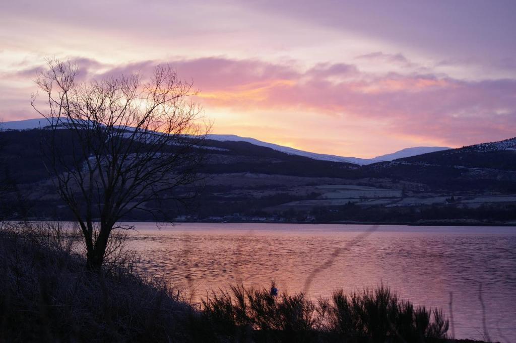 Quirky Lochside Home Inveraray Eksteriør bilde